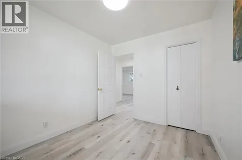 27 Silverspring Crescent Kitchener ON N2M 4P1