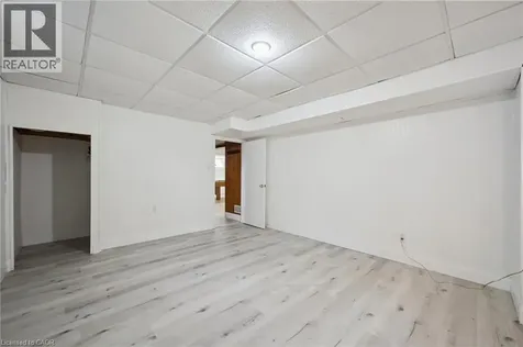 27 Silverspring Crescent Kitchener ON N2M 4P1