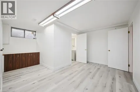 27 Silverspring Crescent Kitchener ON N2M 4P1