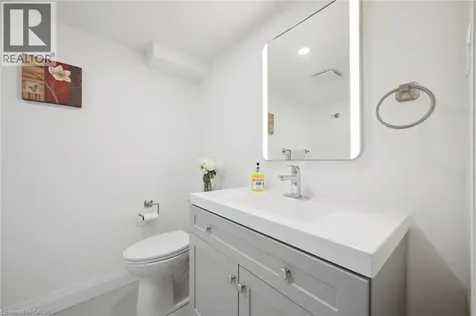 27 Silverspring Crescent Kitchener ON N2M 4P1