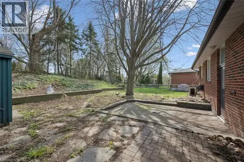 27 Silverspring Crescent Kitchener ON N2M 4P1
