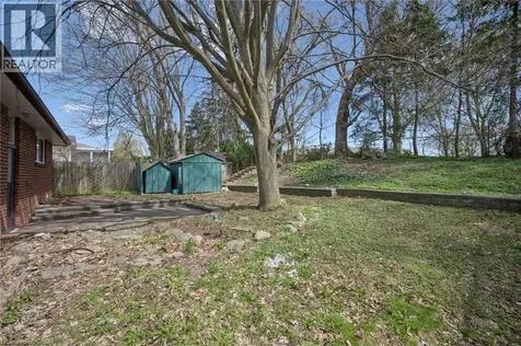 27 Silverspring Crescent Kitchener ON N2M 4P1