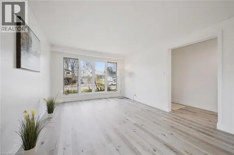 27 Silverspring Crescent Kitchener ON N2M 4P1