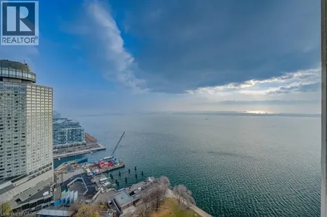 33 Harbour Square Toronto ON M5J 2G2