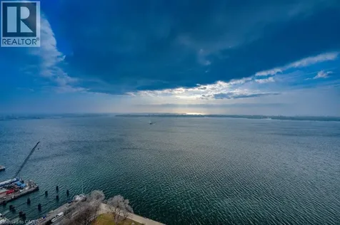 33 Harbour Square Toronto ON M5J 2G2