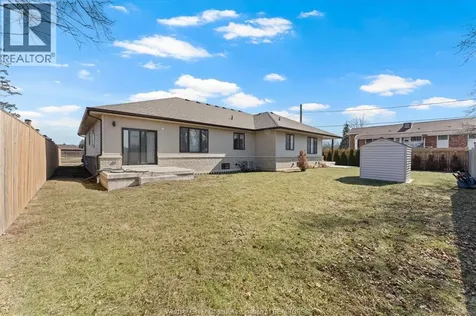 332 Victoria Avenue Amherstburg ON N9V 1M5
