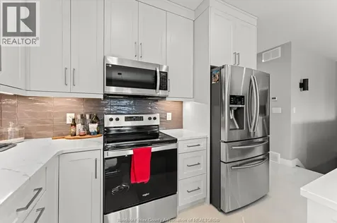 332 Victoria Avenue Amherstburg ON N9V 1M5