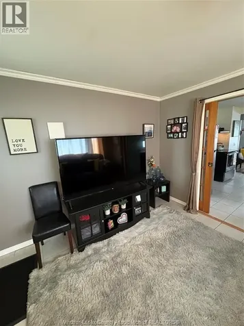 3203 Byng Windsor ON N8W 3A1