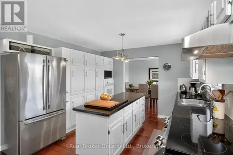 50 Payette Drive Penetanguishene ON L9M 1H5