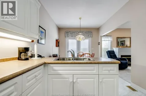 653 Mcnaughton Avenue West Chatham ON N7L 5P7