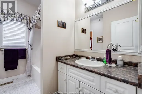 653 Mcnaughton Avenue West Chatham ON N7L 5P7