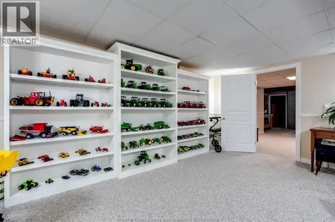 653 Mcnaughton Avenue West Chatham ON N7L 5P7