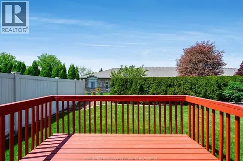 653 Mcnaughton Avenue West Chatham ON N7L 5P7
