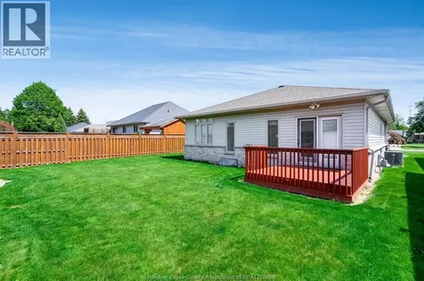 653 Mcnaughton Avenue West Chatham ON N7L 5P7