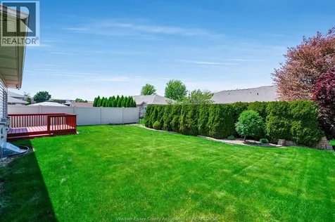 653 Mcnaughton Avenue West Chatham ON N7L 5P7