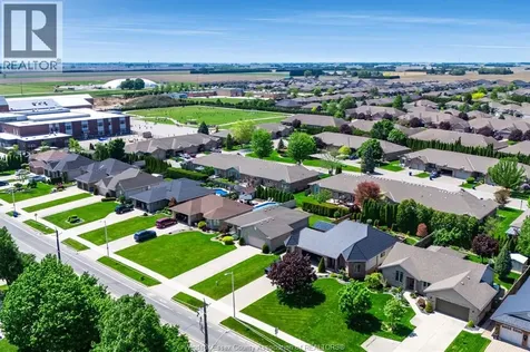 653 Mcnaughton Avenue West Chatham ON N7L 5P7