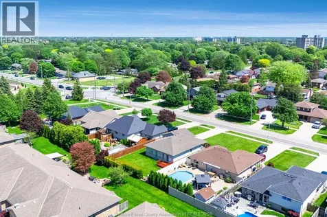 653 Mcnaughton Avenue West Chatham ON N7L 5P7