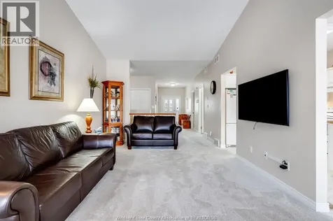 653 Mcnaughton Avenue West Chatham ON N7L 5P7