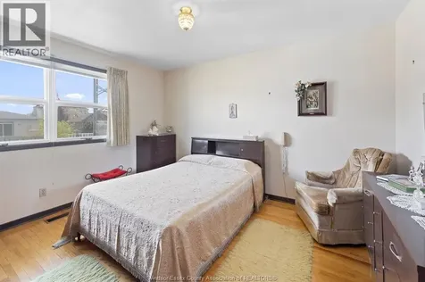 161 Marlborough Street East Leamington ON N8H 4S1