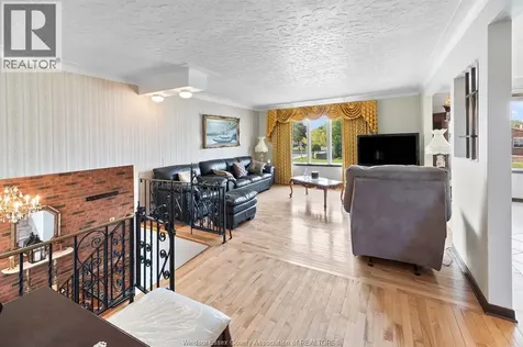 161 Marlborough Street East Leamington ON N8H 4S1