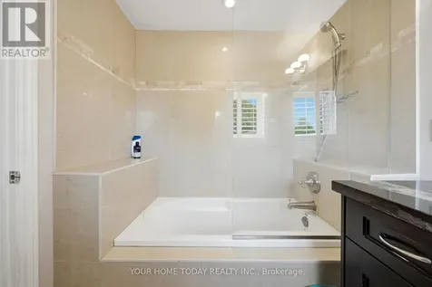 39 Eleanor Crescent Halton Hills (georgetown) ON L7G 2T7