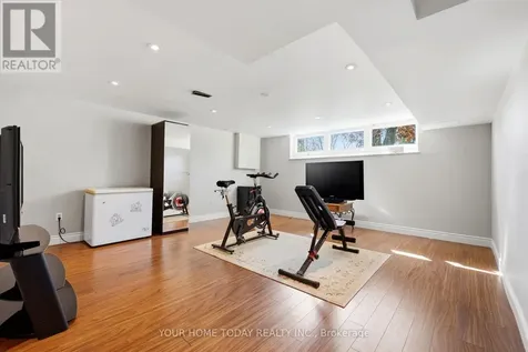 39 Eleanor Crescent Halton Hills (georgetown) ON L7G 2T7