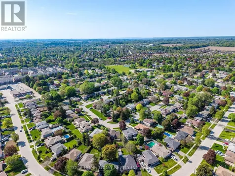 39 Eleanor Crescent Halton Hills (georgetown) ON L7G 2T7