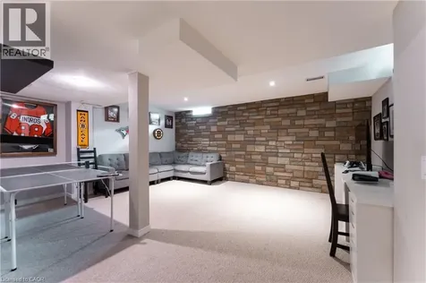 46 Harnesworth Crescent Waterdown ON L0R 2H6