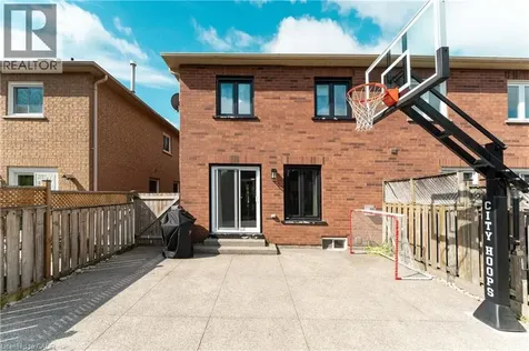 46 Harnesworth Crescent Waterdown ON L0R 2H6