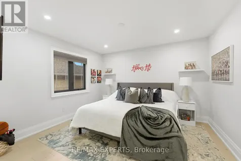 56 Mapledown Way Vaughan ON L6A 4A8