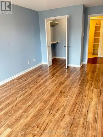 449 Foxhall Way Ottawa ON K2M 0G1