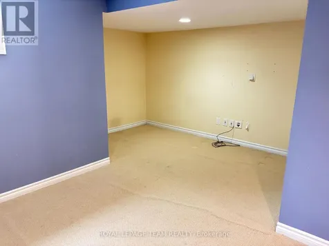 449 Foxhall Way Ottawa ON K2M 0G1