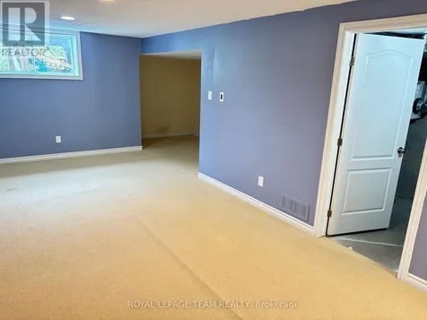 449 Foxhall Way Ottawa ON K2M 0G1