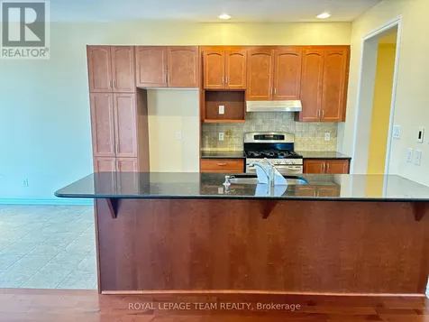 449 Foxhall Way Ottawa ON K2M 0G1