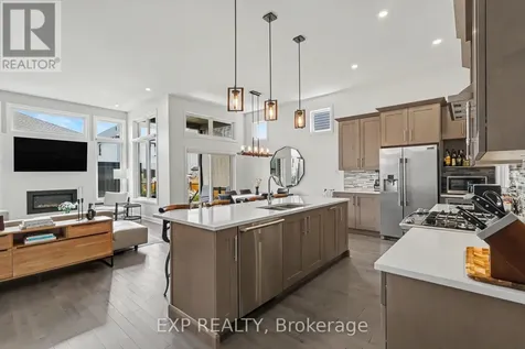50 Zaatiik Grove Ottawa ON K1X 0E5