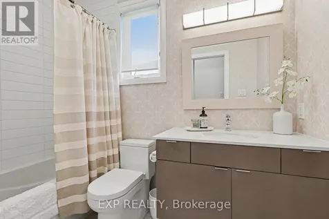50 Zaatiik Grove Ottawa ON K1X 0E5