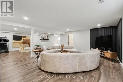 50 Zaatiik Grove Ottawa ON K1X 0E5