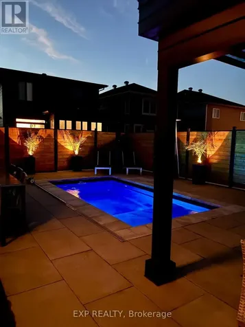 50 Zaatiik Grove Ottawa ON K1X 0E5