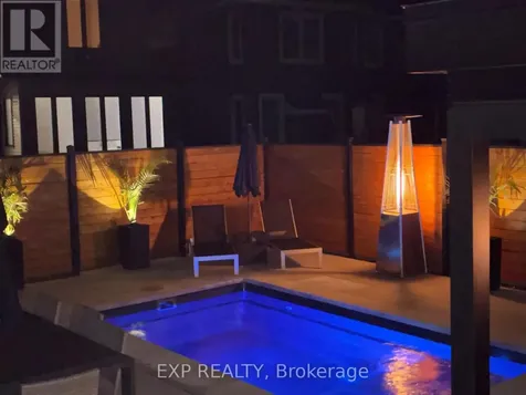50 Zaatiik Grove Ottawa ON K1X 0E5