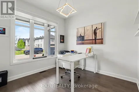 50 Zaatiik Grove Ottawa ON K1X 0E5