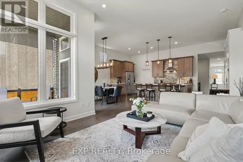 50 Zaatiik Grove Ottawa ON K1X 0E5