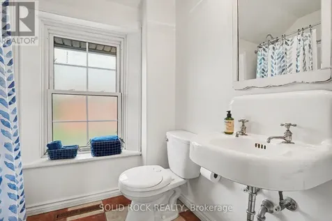 312 Bridge Street Carleton Place ON K7C 3H8