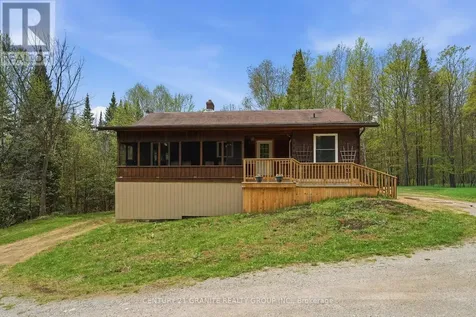 439 Rose Island Road Wollaston ON K0L 1P0