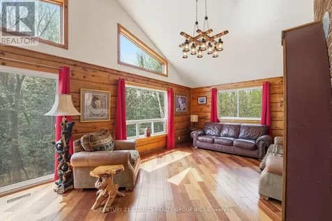 439 Rose Island Road Wollaston ON K0L 1P0