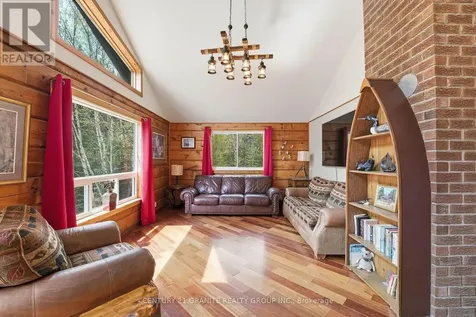 439 Rose Island Road Wollaston ON K0L 1P0