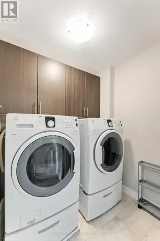948 Kilbirnie Drive Ottawa ON K2J 6G2