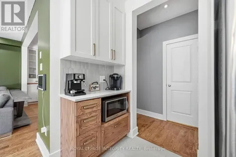 525 Yellow Birch Street Ottawa ON K1W 0J3