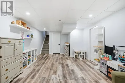 525 Yellow Birch Street Ottawa ON K1W 0J3