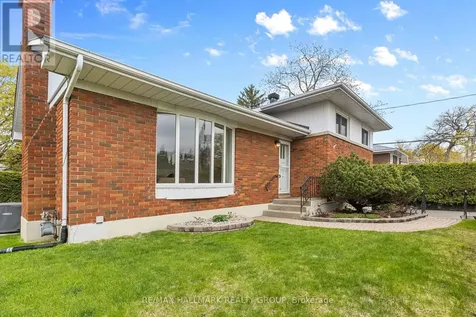 1981 Navaho Drive Ottawa ON K2C 0T7