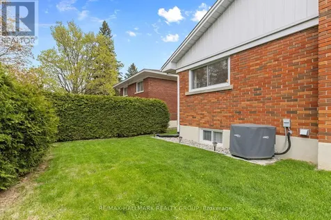 1981 Navaho Drive Ottawa ON K2C 0T7